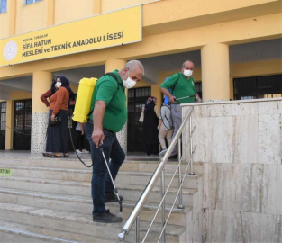 TOROSLAR'DA OKULLAR, EĞİTİM ÖNCESİ TEMİZLENİYOR